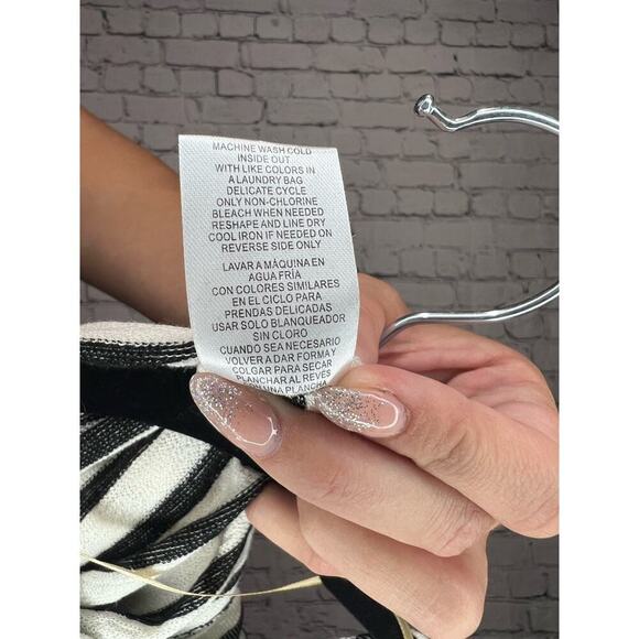 NWT Democracy Cold Shoulder Striped Blouse - Picture 10 of 10